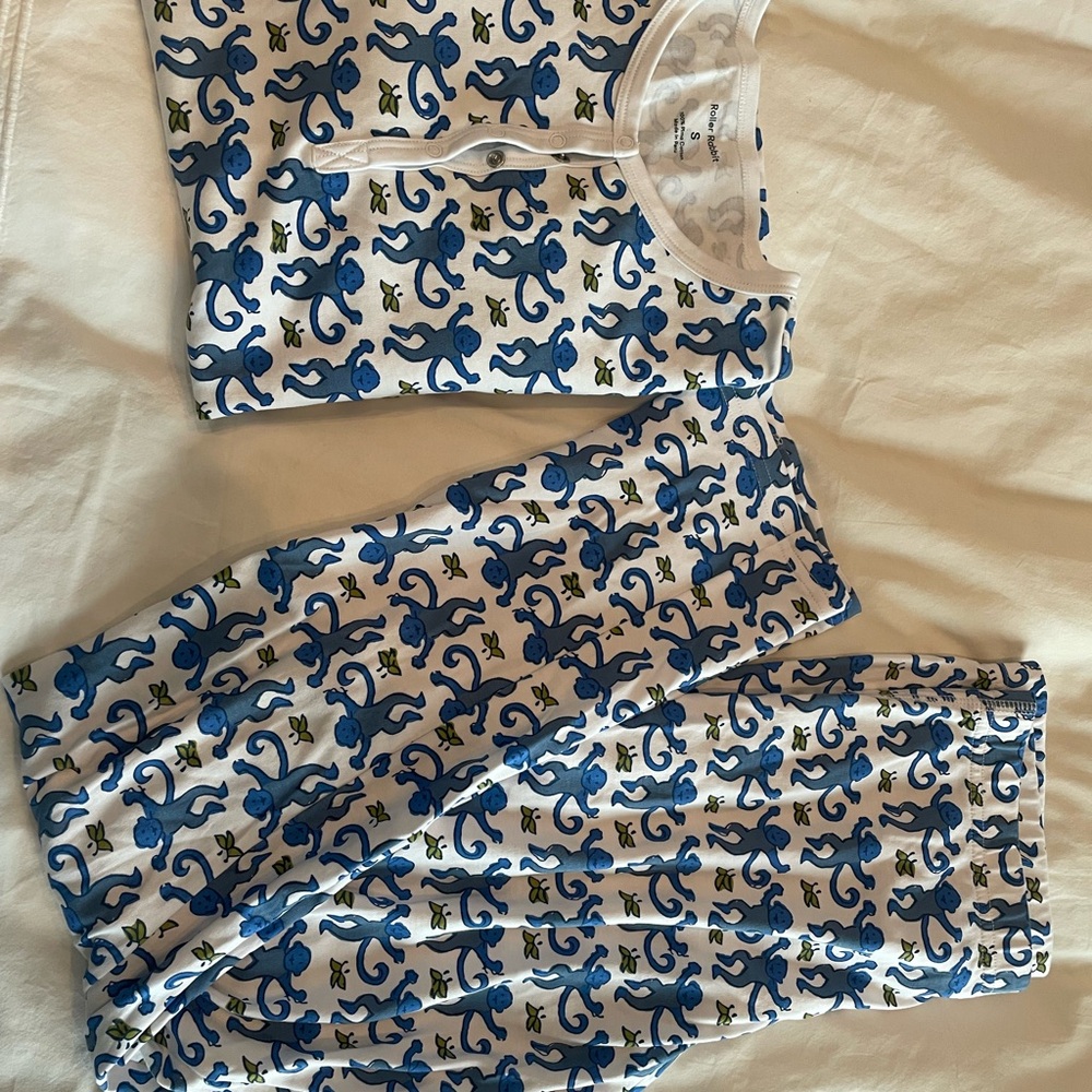 Roller Rabbit Pajama Set - Picture 3 of 3